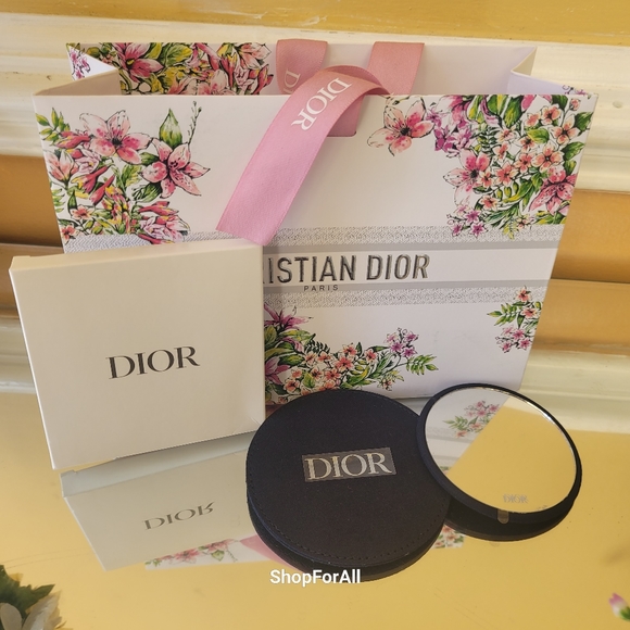 Dior Cosmetic-Makeup Mirror/Carrying Case - Picture 5 of 9